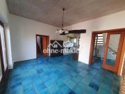 Haus mit Garten und Garage