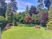 Haus mit großem Garten in der begehrten Waldstadt!