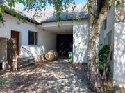 Haus mit schönem Innenhof und viel Potential,...