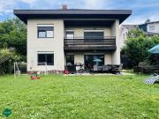 Haus mit vielen Möglichkeiten Ein Zweifamilienhaus