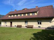 Haus mit vier Wohnungen Vollkeller schönes ebenes...