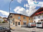 Haus mit Wohnung und Gewerbe Kauf möglich mit... Haus mit Wohnung und Gewerbe Kauf möglich mit...