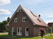 Haus sucht glückliche Familie. Bungalow oder Satteldach....