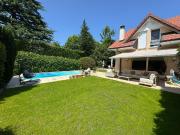 Haus zu verkaufen, Crans près Céligny, in Crans près...