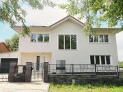 Haus zum Kaufen in Dresden 860.000,00 EUR 240.05 m²