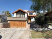 HAUSER VENDE MUY LINDA CASA EN BARRIO DALVIAN!