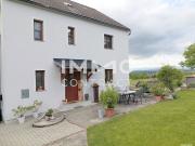 Haushälfte/Landhauswohnung mit Terrasse / Balkon im Raum...