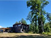 Hauslink Vende Espectacular Casa Con Cabaña Y Deck Sobre Río