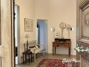 HAUSSMANNIEN P8 TERRASSE CAVE CENTRE HISTORIQUE NIMES COR