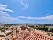 HAUT DE CAGNES Maison typique village avec vue...