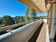 HAUT de MONTCHAPET: T 2 en dernier étage avec balcon