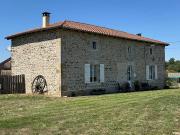 HAUTE VIENNE Superbe ferme en pierre entièrement rénovée...