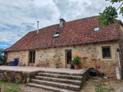 Hautefort Maison périgourdine avec belle vue sur 3000m²...