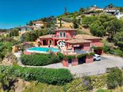 Hauteurs de Sainte Maxime, villa néo provençale, vue mer