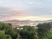 HAUTS DE L'ESTAQUE, calme et vue mer pour cette...