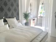 Haven Instyle apartment with balcony in a safely...