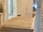 Haven Instyle apartment with balcony in a safely...