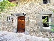 Havre de paix, un magnifique ensemble en pierres sans...