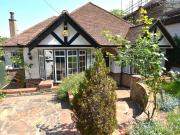 Hawkhirst Road, Kenley CR8, 3 bedroom bungalow to rent...