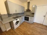 Hawkins Road, Colchester CO2, 2 bed flat to rent, £995...