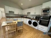 Hawthorn Road, Wallington, 1 Bedroom House