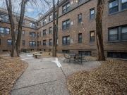 Hawthorne Gates Studio Apartment for Rent at 1205...