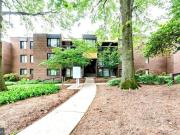 Hayshed Ln Apt,columbia, Condo For Sale