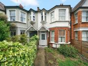 Hazelwood Lane, Palmers Green N13, 3 bed maisonette to...