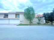 HDA EL ROSARIO, EN ESQUINA FRENTE ÁREA VERDE CENTRAL