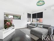 Heading: FAMILY HOME WITH POOL