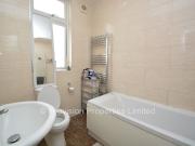 Headingley Avenue, Leeds LS6, 7 bed terraced house to...