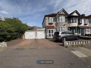 Headley Drive, Ilford IG2, 4 bed end terrace house to...