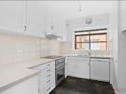 HEART OF HAMPTON | CONTEMPORARY LIVING | TWO CAR PARKS