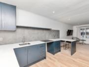 Heart of the city bachelor flat to rent in cape town...