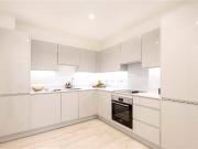 Heartwell Avenue, London E16, 2 bed flat to rent, £2,500...