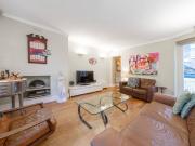 Heath Street, Hampstead, London NW3, 3 bed flat to rent,...