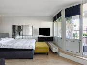 Hell, geräumig mit 2 Zimmern