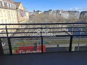 Hell und großzügig: 4 Zimmer Wohnung mit Balkon im... Hell und großzügig: 4 Zimmer Wohnung mit Balkon im...