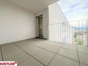 HELL & ZENTRAL | 2 Zimmerwohnung mit gemütlicher Loggia!