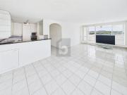 HELL, ZENTRAL UND MIT AUSSICHT