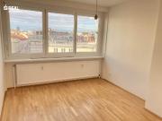 helle 1,5 Zimmer Wohnung mit Fernblick in Toplage