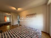 Helle 2,5 Zimmer Wohnung mit Einbauküche