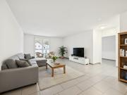 Helle 2.5 Zimmer Wohnung mit grosser Terrasse!