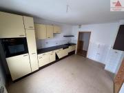 Helle 2 Raum Wohnung mit Einbauküche und Stellplatz!