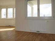 helle 2 ZI WOHNUNG mit Loggia & Terrasse