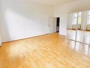 Helle 2 Zimmer Altbauwohnung in ruhiger Lage von Stadlau
