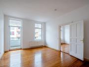 Helle 2 Zimmer Altbauwohnung mit Balkon in der Nähe zum...