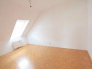 Helle 2 Zimmer Dachgeschosswohnung I Nahe Uni Graz