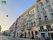 Helle 2 Zimmer Dachgeschosswohnung mit Lift – optimale...