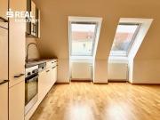 HELLE 2 ZIMMER DG WOHNUNG MIT eigener TERRASSE und...